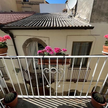 Pizzo Central House Bagian luar foto