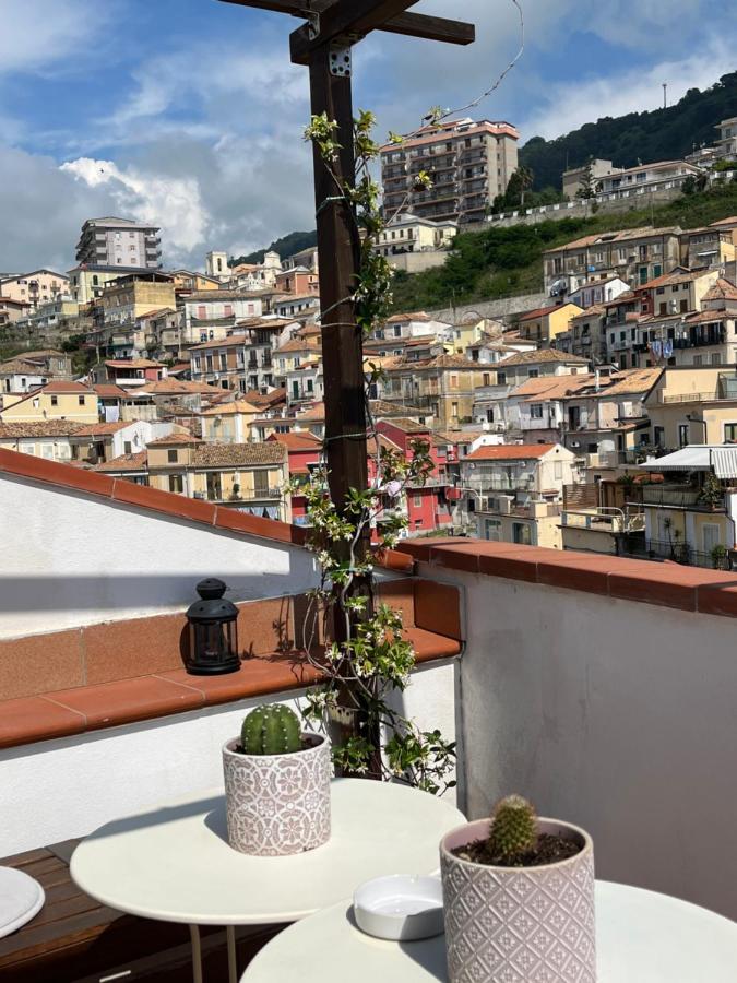 Pizzo Central House Bagian luar foto